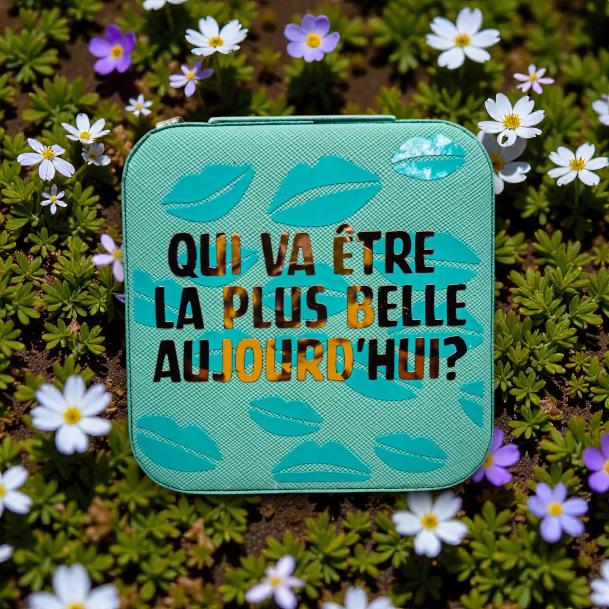 Boîte à bijoux velours "Qui va être la plus belle aujourd'hui?"